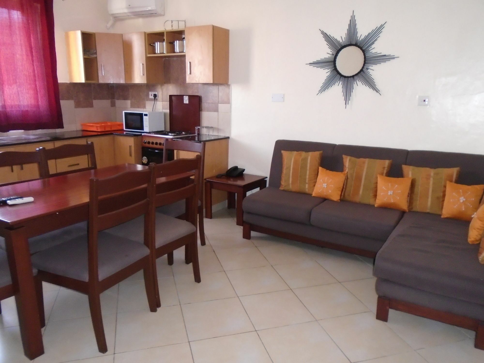 Pawenzi Serviced Apartments มอมบาซา ภายนอก รูปภาพ