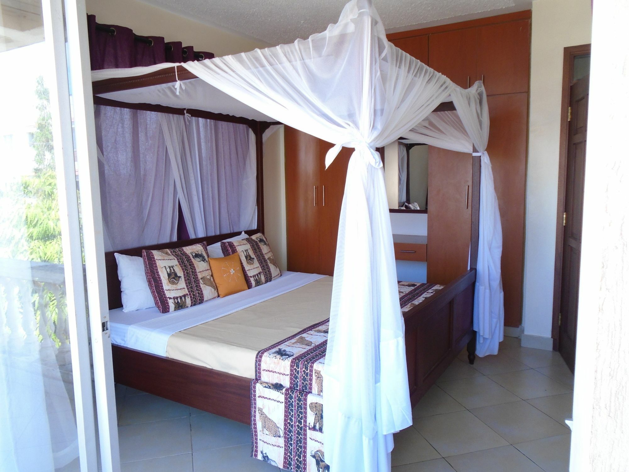 Pawenzi Serviced Apartments มอมบาซา ภายนอก รูปภาพ
