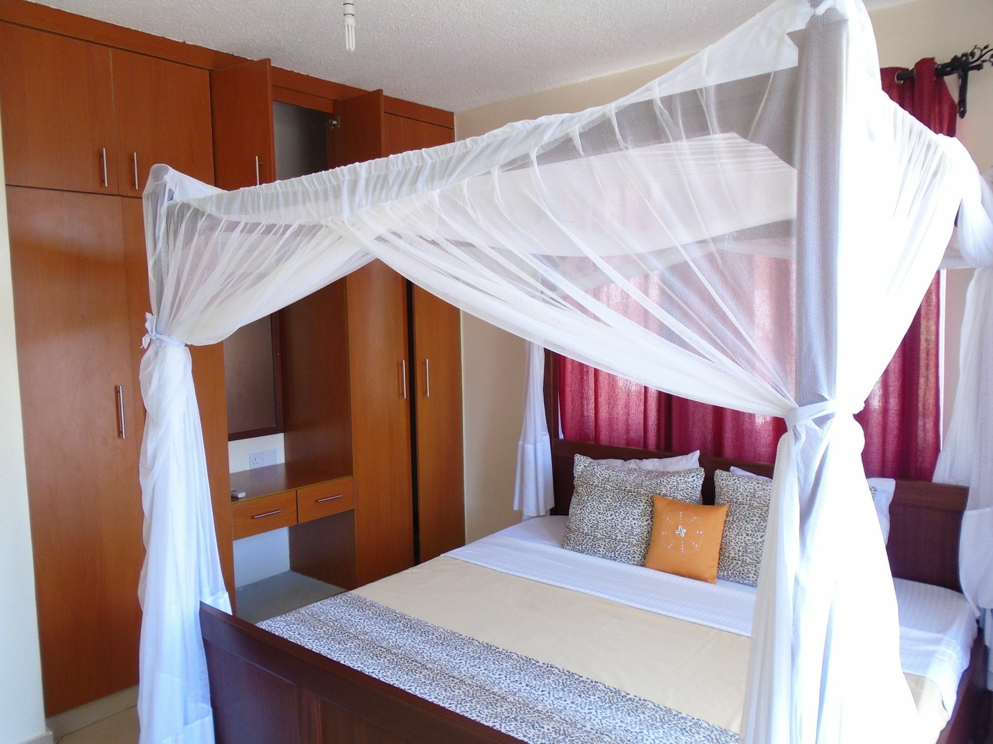 Pawenzi Serviced Apartments มอมบาซา ภายนอก รูปภาพ